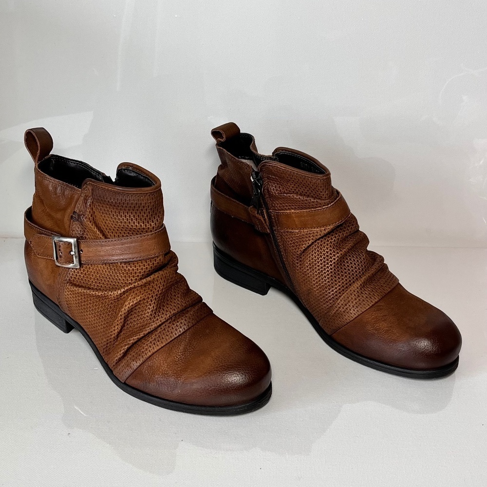 Miz Mooz Suzy Wide Width Leather Ankle Boots